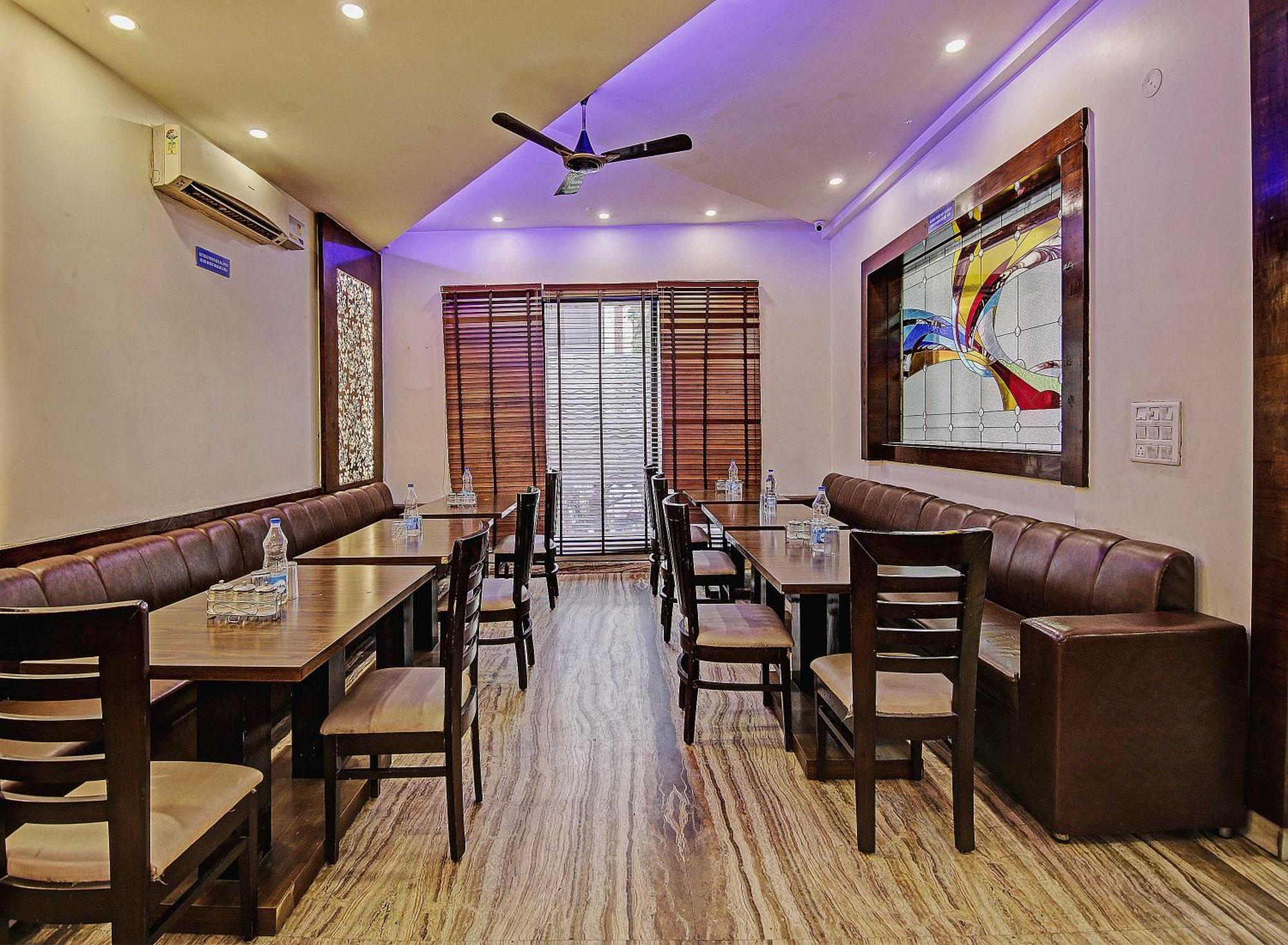 גאזיאבאד Townhouse Grand Inn מראה חיצוני תמונה